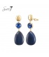 Oorclips blauw druppelvormige hanger en een goudkleurig oor stukje