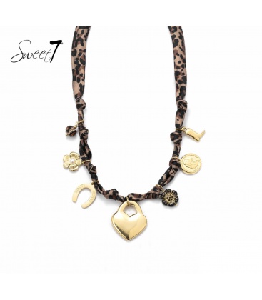 Bruine korte halsketting met goudkleurige bedels