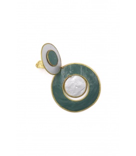 Oorclips groen en zilverkleurige en een goudkleurige rand