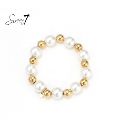Armband met witte parels en goudkleurige kralen