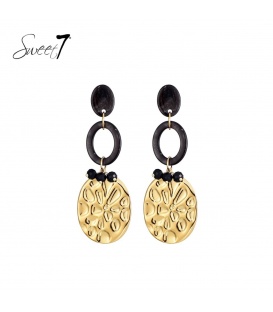 Oorbellen met zwarte kralen en goukleurige hanger