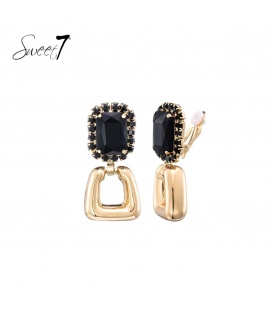 Oorclips met zwarte steentjes en een goudkleurige hanger