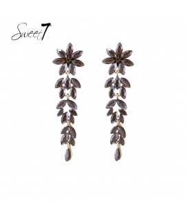 Oorbellen met bruine kristallen en goudkleurige accenten