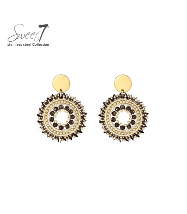 Oorbellen met ronde bruine glas kralen en goudekleurige ring