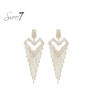 Oorbellen goudkleurig V vormig design met heldere fonkelende stenen