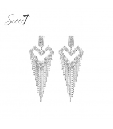 Oorbellen zilverkleurig met hartvormige strass steentjes franjes