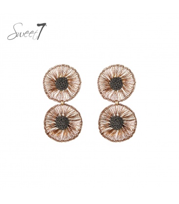 Oorbellen goudkleurig met dubbele cirkels en open design