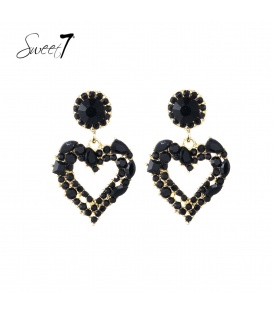 Oorbellen met zwart hartdesign en fonkelende strass steentjes