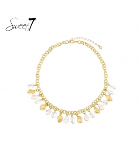 Halsketting met goudkleurige schakels met pareldetails en glas kralen