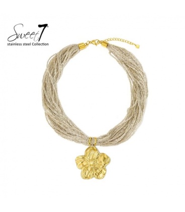 Halsketting met meerdere strengen en bloemen hanger