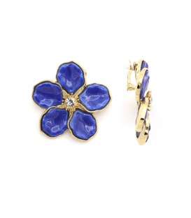 Moderne blauwe oorclips in bloem vorm met een goudkleurige afwerking