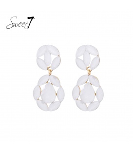 Oorbellen wit met facetgeslepen steentjes