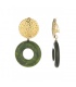 Oorclips met groene hanger en een goudkleurige oorstukje