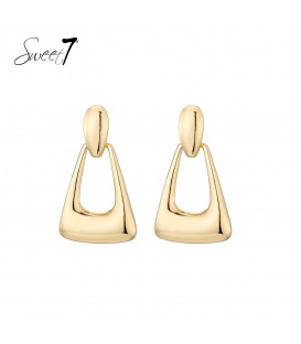 Oorbellen goudkleurig met open driehoekvorm 