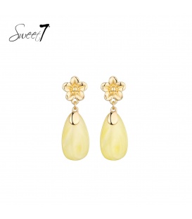 Oorbellen met gele hanger en bloemvormige top