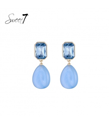 Oorbellen met rechthoekige facetsteen in blauw en ovale hanger