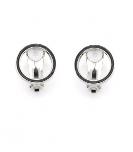 Oorclips met blauwe marmerlook.