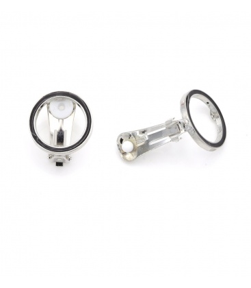 Oorclips met blauwe marmerlook.