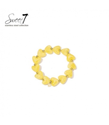Armband met gele hartjes en goudkleurige Kralen