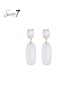Oorbellen met witte hanger en glas steentje als oor knop