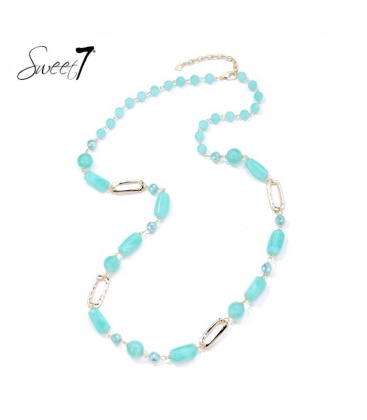 Halsketting met turquoise kralen en goudkleurige schakels