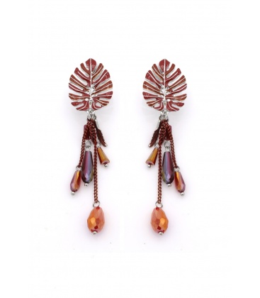 Oorclips rood met een blad als oor stukje en glanzende kralen 