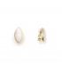 Oorclips met ovale witte steen en goudkleurige rand