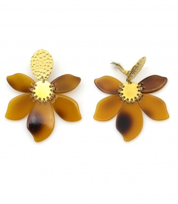 Oorclips met bruine bloem bladeren en goudkleurige details