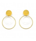 Oorclips met goudkleurige ring en witte marmerlook cirkel