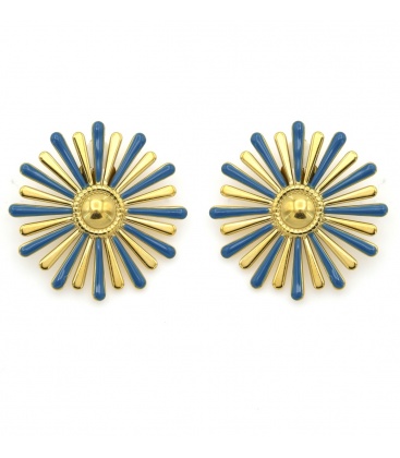 Oorclips met blauw en goudkleurig bloemdesign.