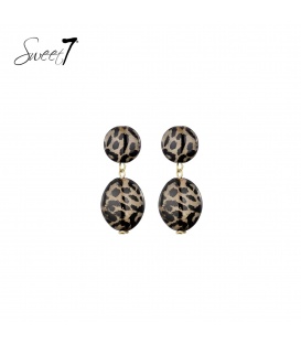 Oorbellen met beige zwarte dierenprint en goudkleurige details